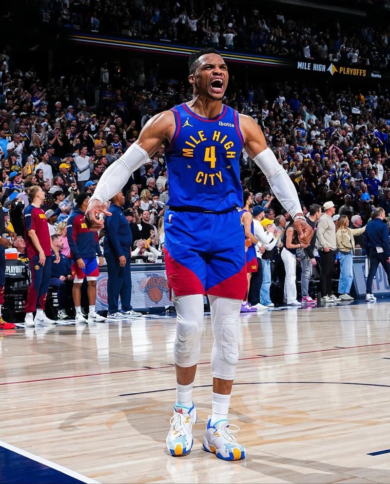 英超：曼联3-2险胜切尔西