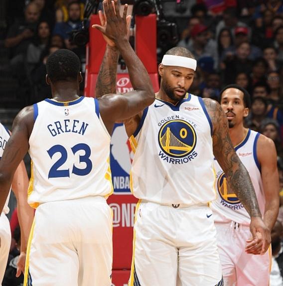 bro试图用自己的蹩脚英文说服裁判 #足球