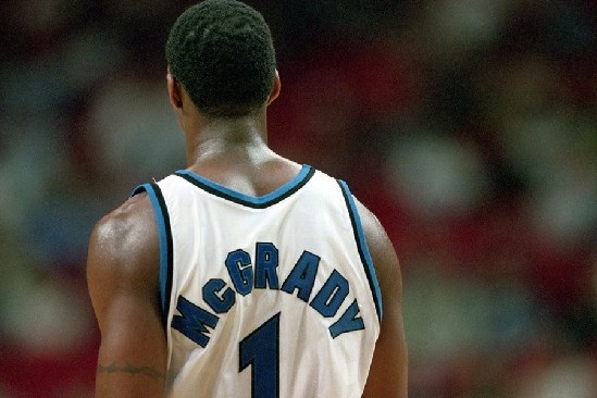 详解棒球规则中的故意漏接判定逻辑裁判如何界定守备方的欺骗动机